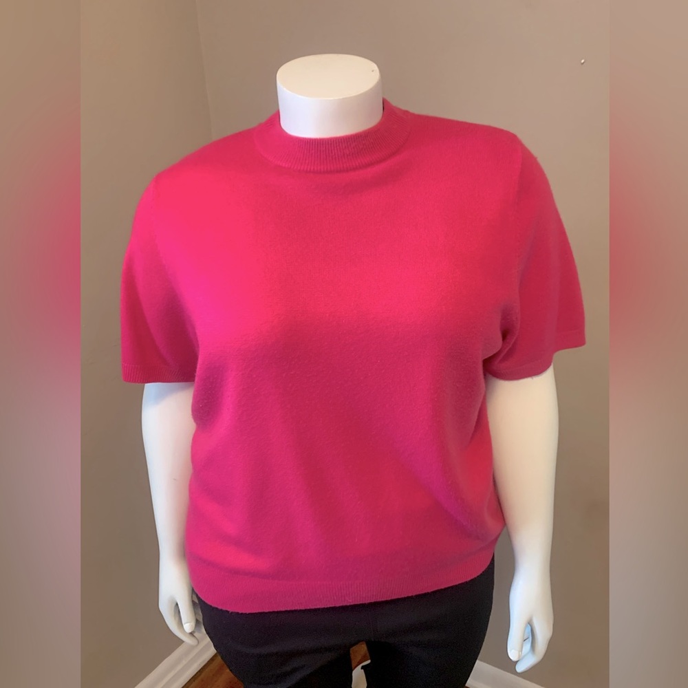 Vintage fuscia pink sweater by Blair.  2X $15